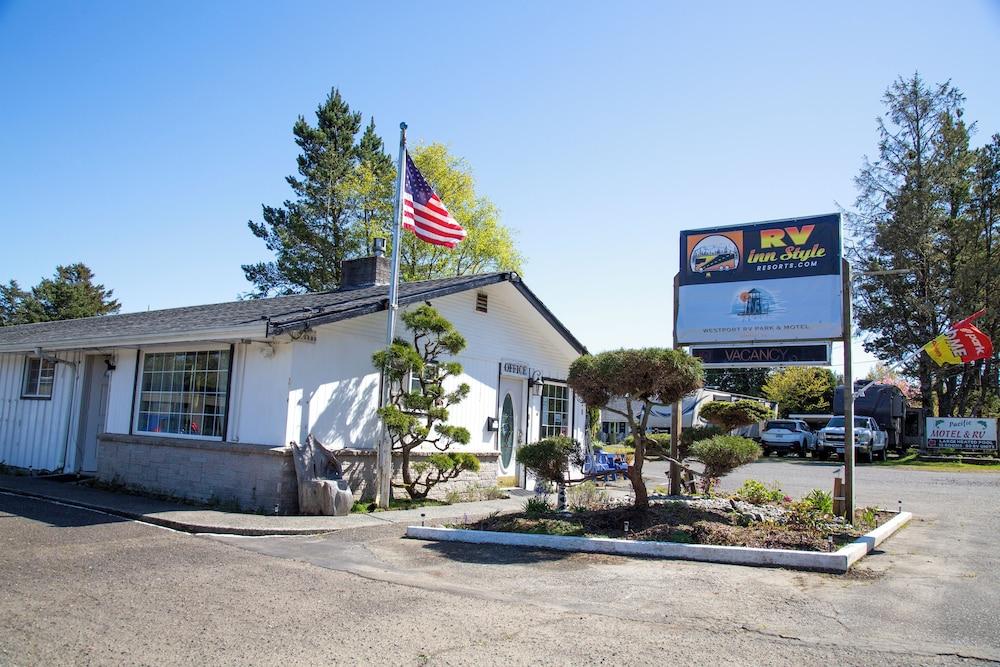 Westport RV Park & Motel photo 39