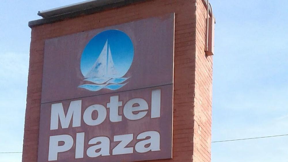 Motel Plaza photo 3