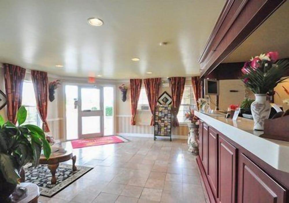 Econo Lodge Princess Anne photo 4