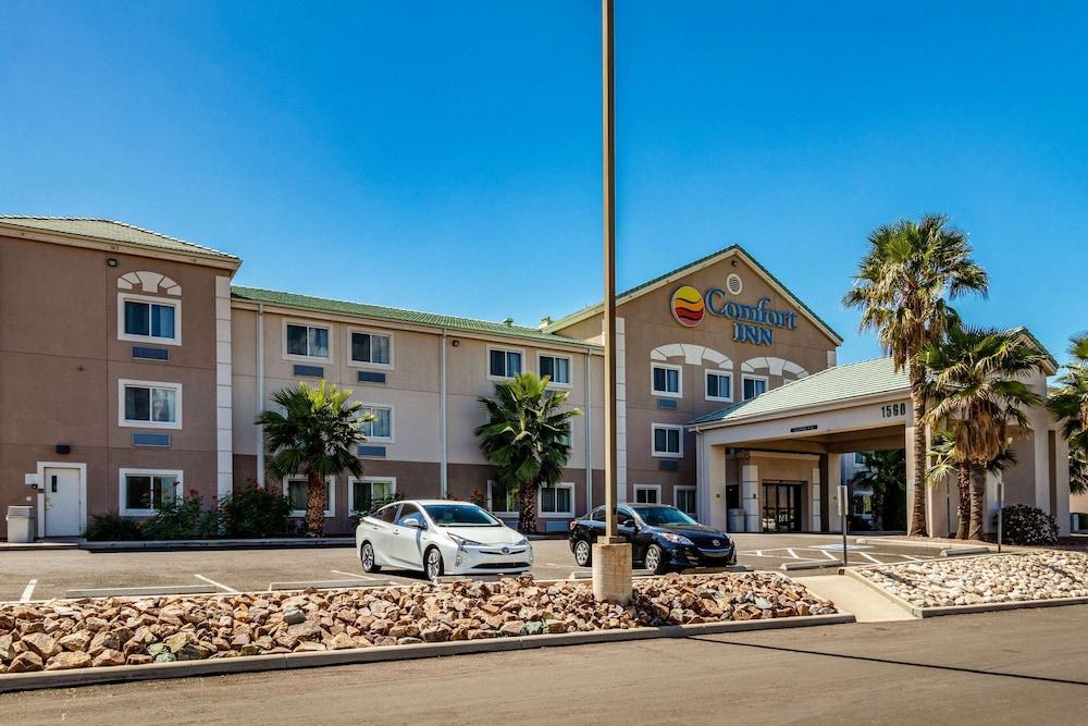 Comfort Inn Tucson Central photo 1