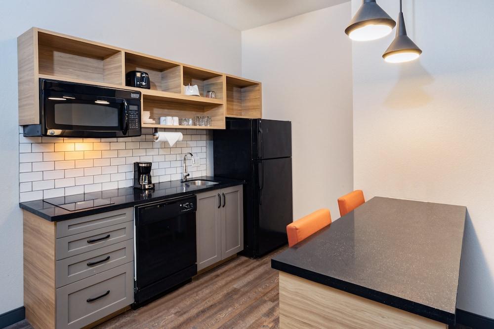 Candlewood Suites Mount Pleasant by IHG photo 14
