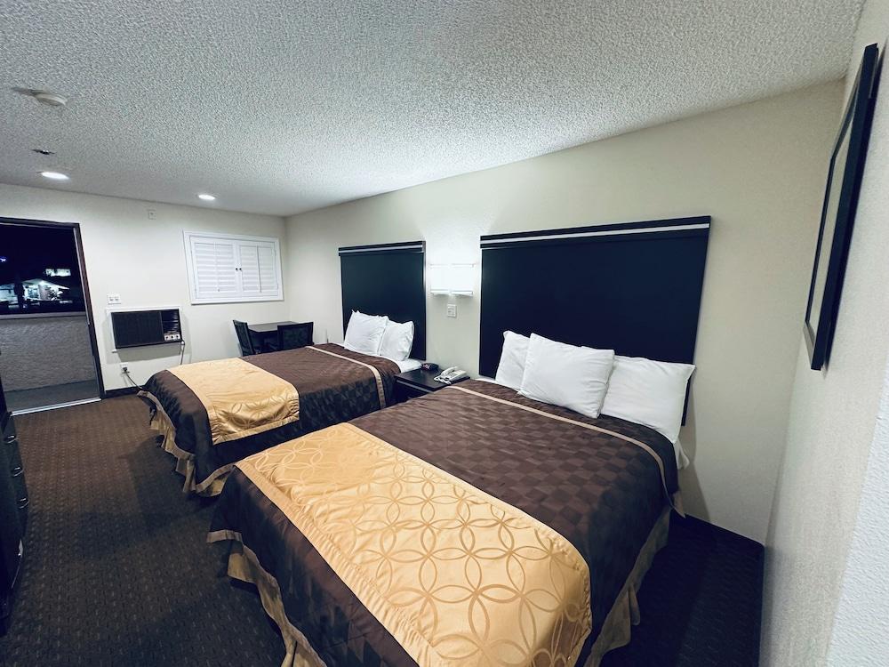Americas Best Value Inn Calimesa photo 10