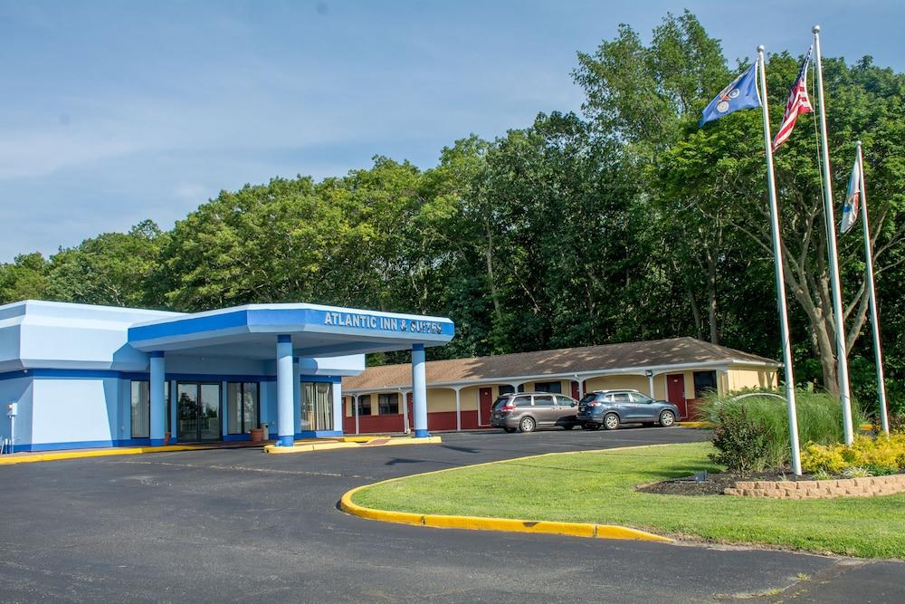 Atlantic Inn & Suites photo 10