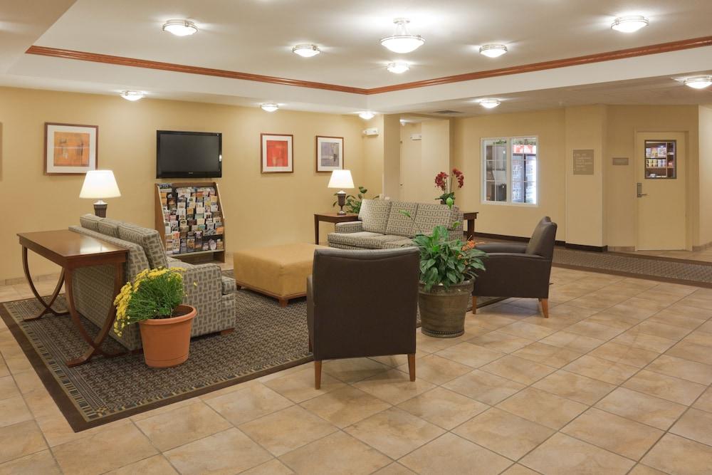 Candlewood Suites Perrysburg by IHG photo 35