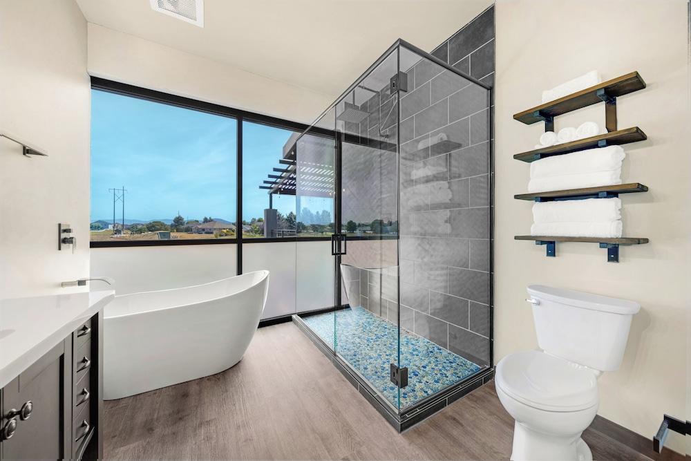 The Suites at Prairie Falls & Event Center photo 41