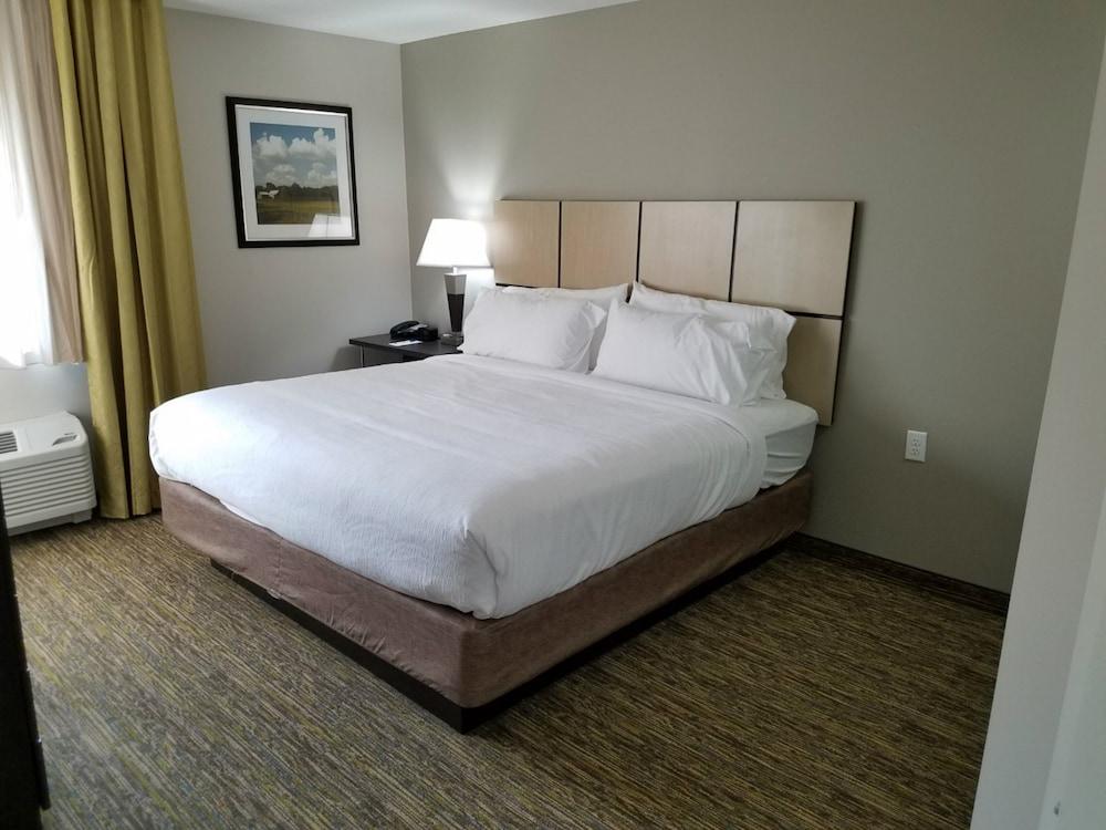 Candlewood Suites Kansas City - Independence by IHG photo 4