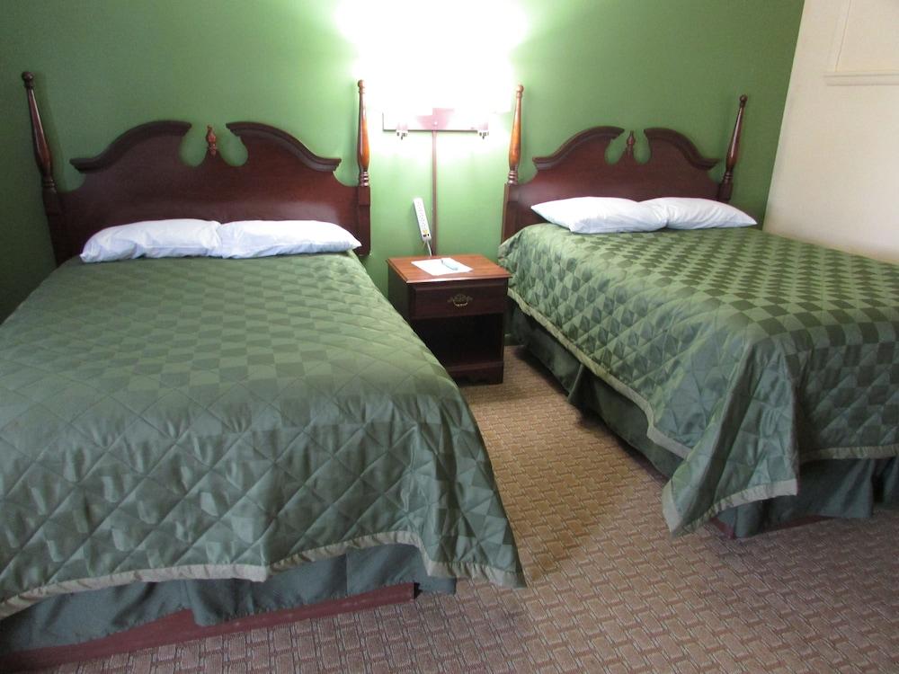 Gas Lite Motel photo 52