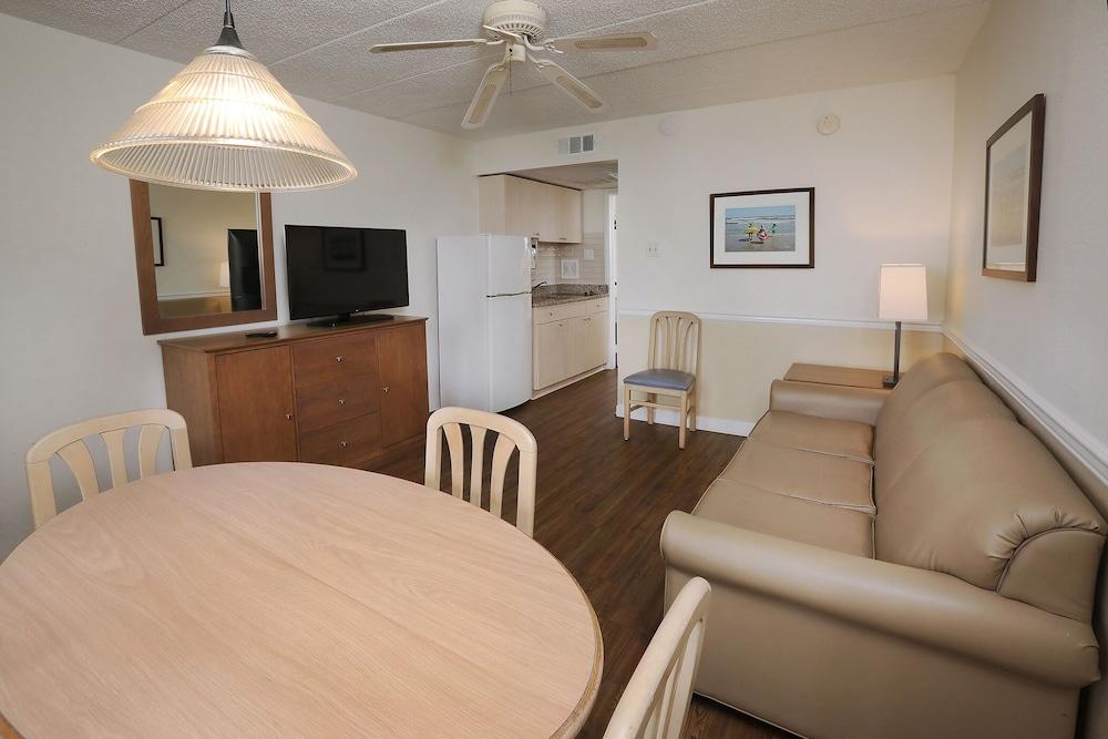 Matador Oceanfront Resort photo 24