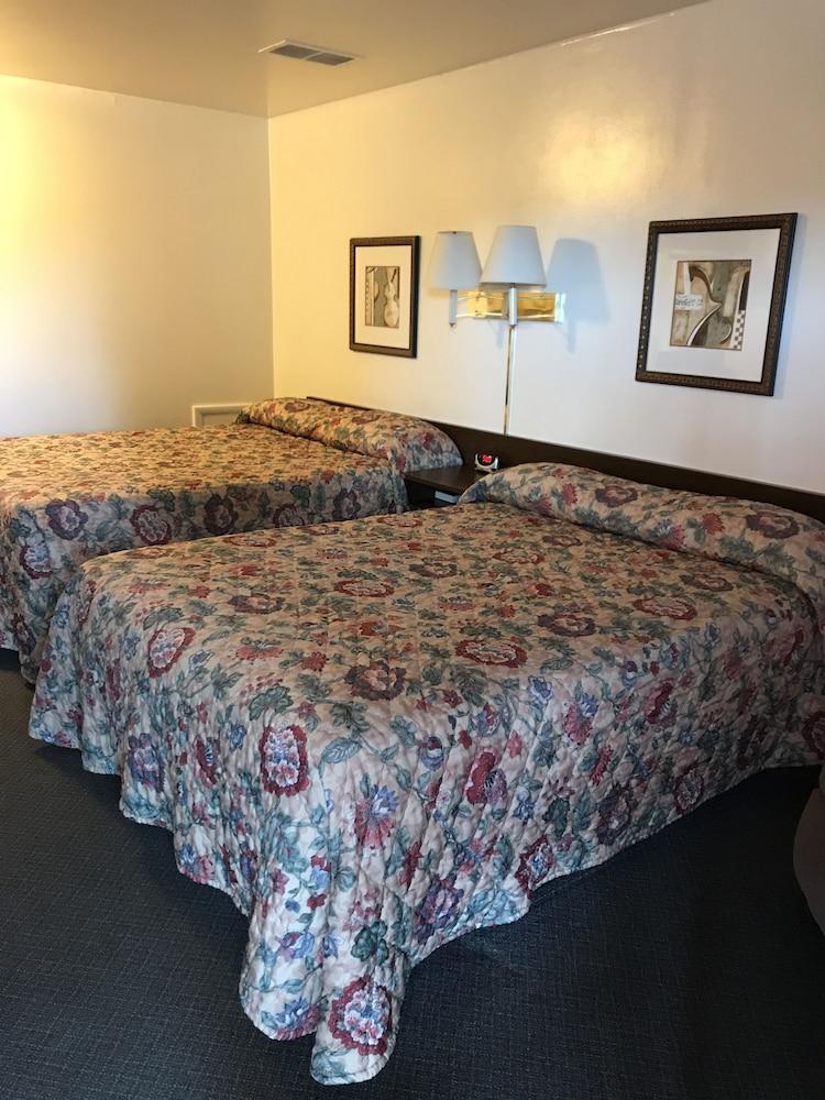 Motel Grand photo 23