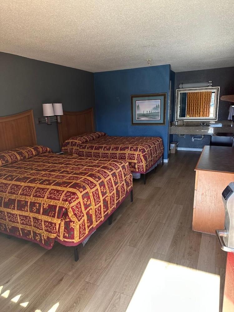 Carolina Inn photo 4