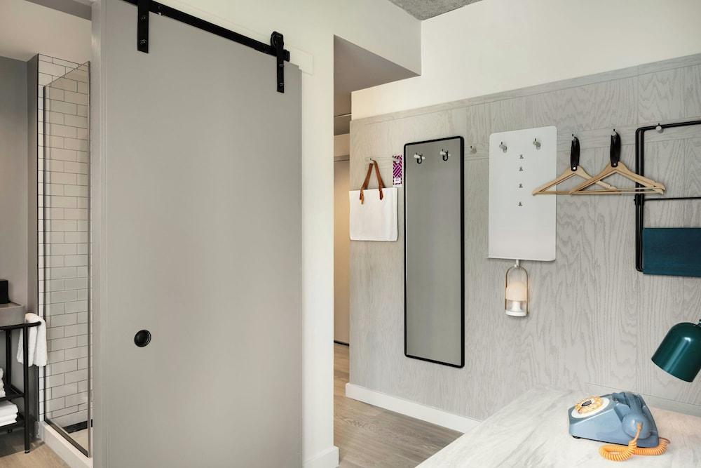 Moxy Charlotte Downtown photo 19