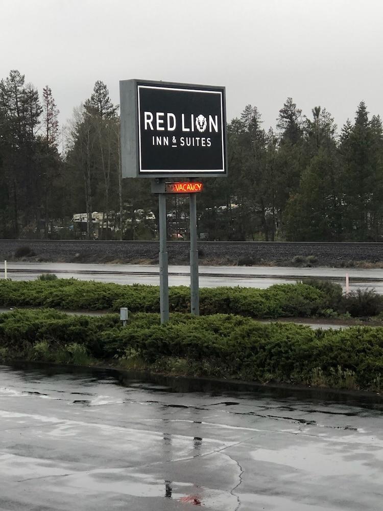 Red Lion Inn & Suites La Pine photo 16