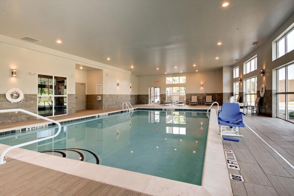Holiday Inn Express Hotel & Suites Albany by IHG photo 15