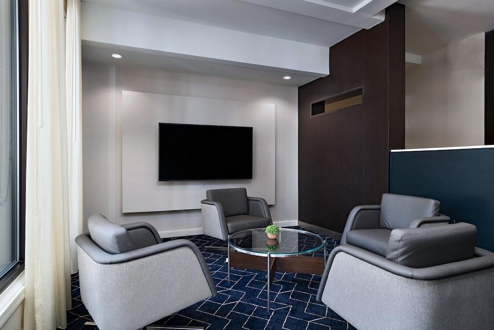 Courtyard by Marriott San Antonio Downtown/Market Square photo 4
