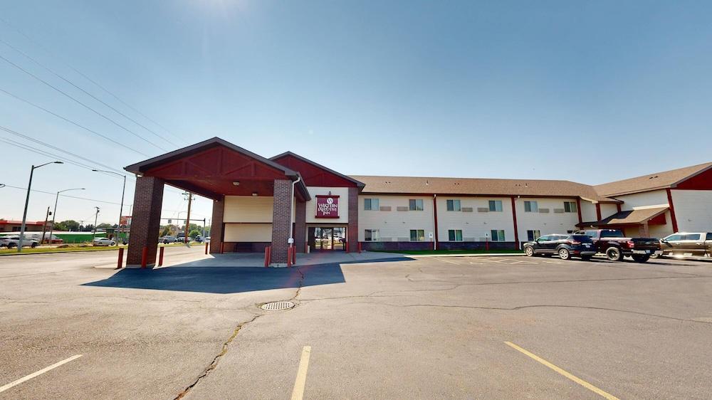 Western Executive Inn photo 1