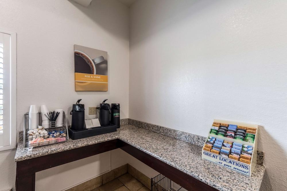 Studio 6 San Antonio, TX - Fort Sam Houston Area photo 33