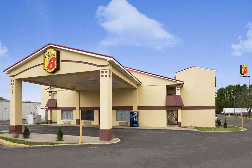 Super 8 by Wyndham Chattanooga/East Ridge photo 1