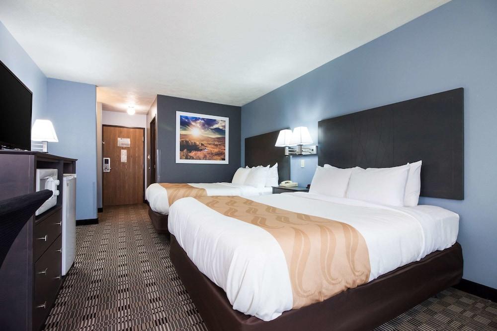 Quality Inn & Suites McCook photo 9