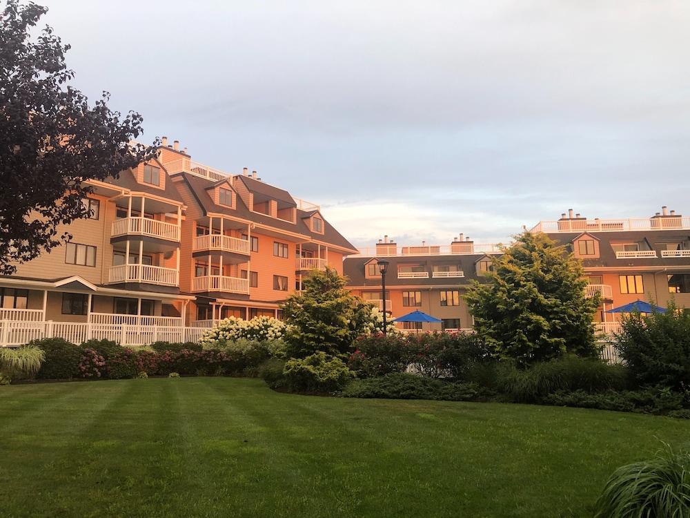 Wellington Resort photo 21