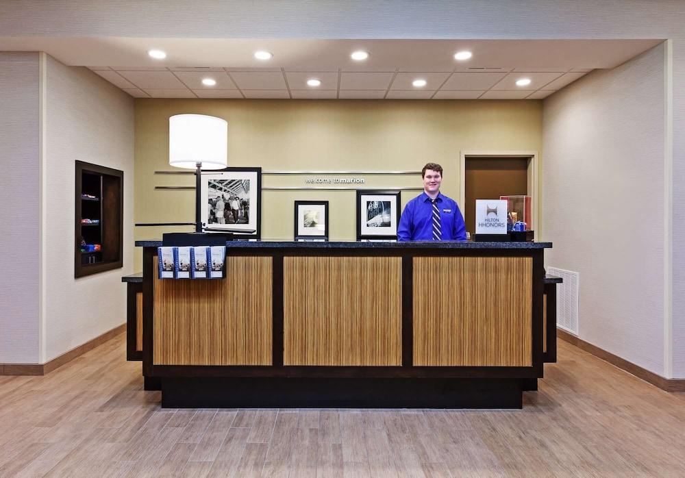 Hampton Inn Marion photo 3