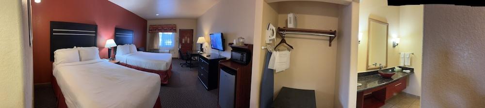 Sunbridge Inn and Suites photo 25