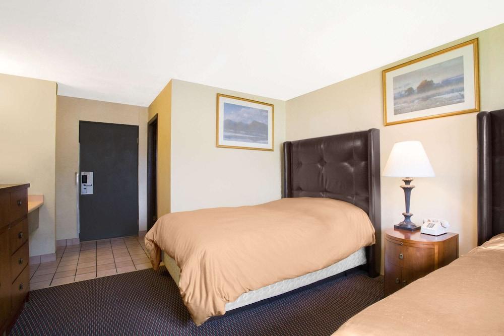 Knights Inn Endwell photo 6