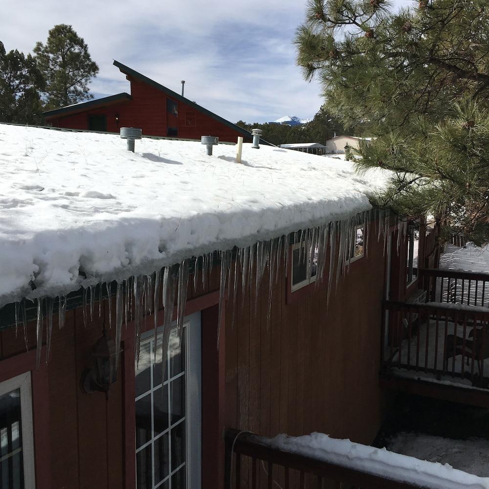 The Lodge at Lazy Bear Retreat photo 10