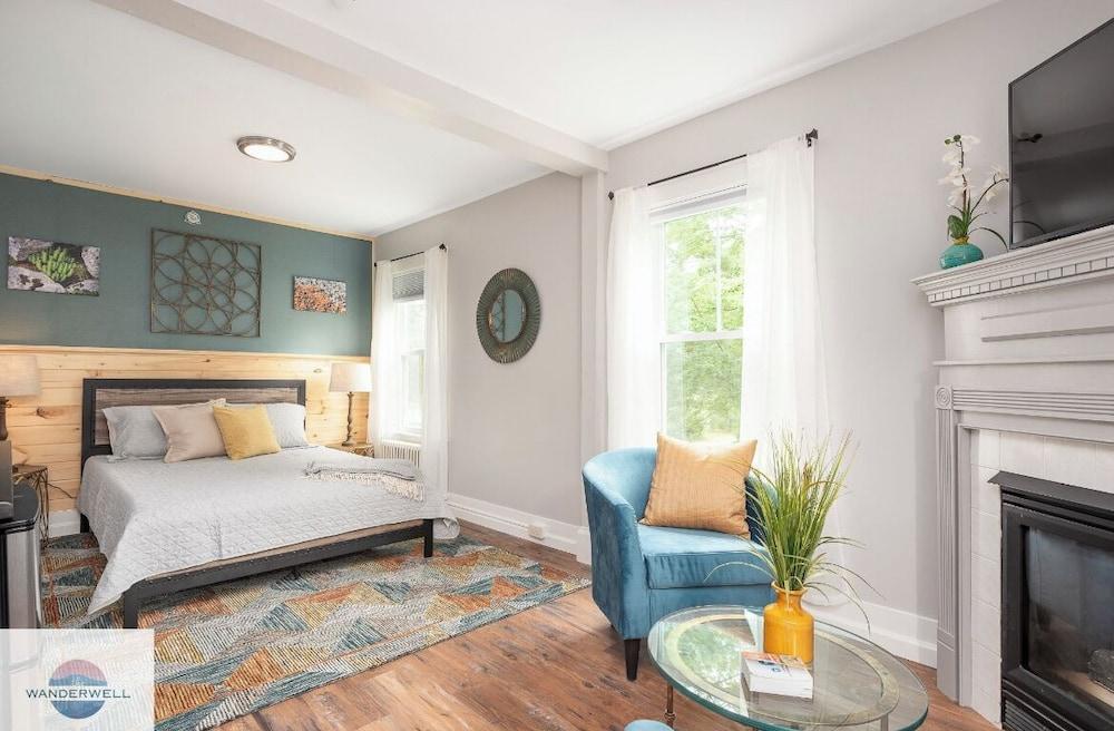 TuckAway Suites at East Branch photo 18