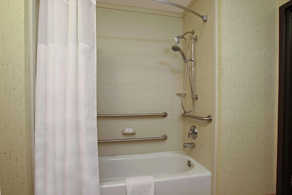 Hampton Inn & Suites Buffalo photo 55