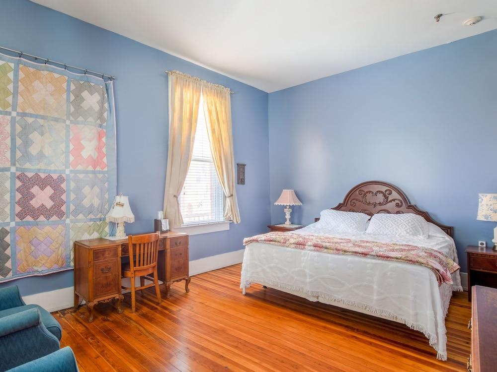 The Belmont Inn photo 18