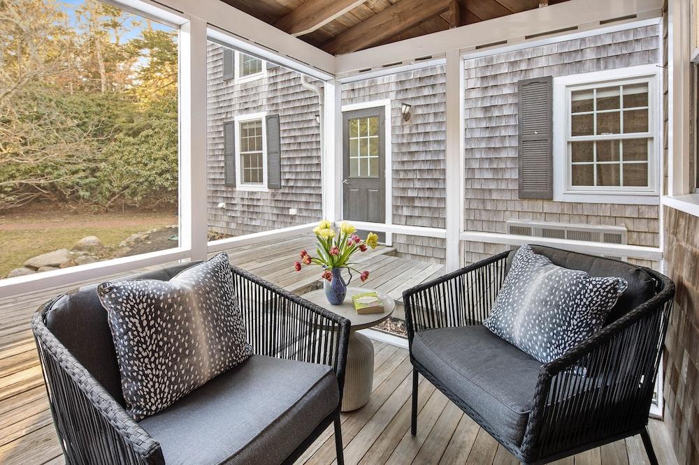 Lamberts Cove Inn photo 36
