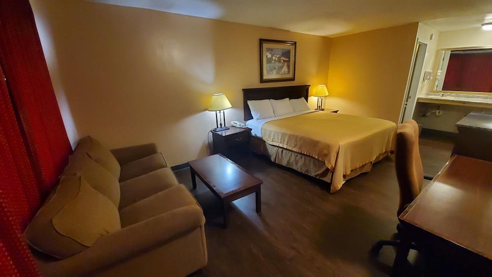 Marion Gray Plaza Motel photo 13