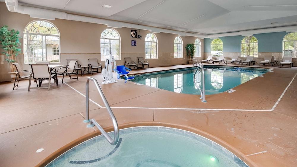 Best Western Plus River Escape Inn & Suites photo 29