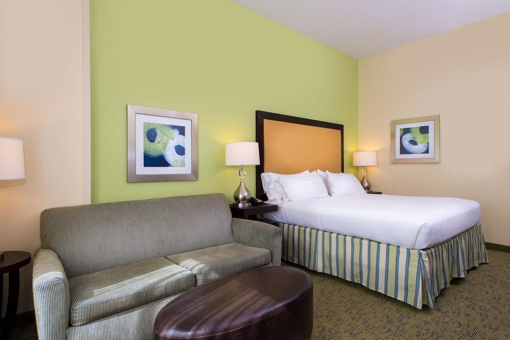 Holiday Inn Express Hotel and Suites Scranton by IHG photo 4