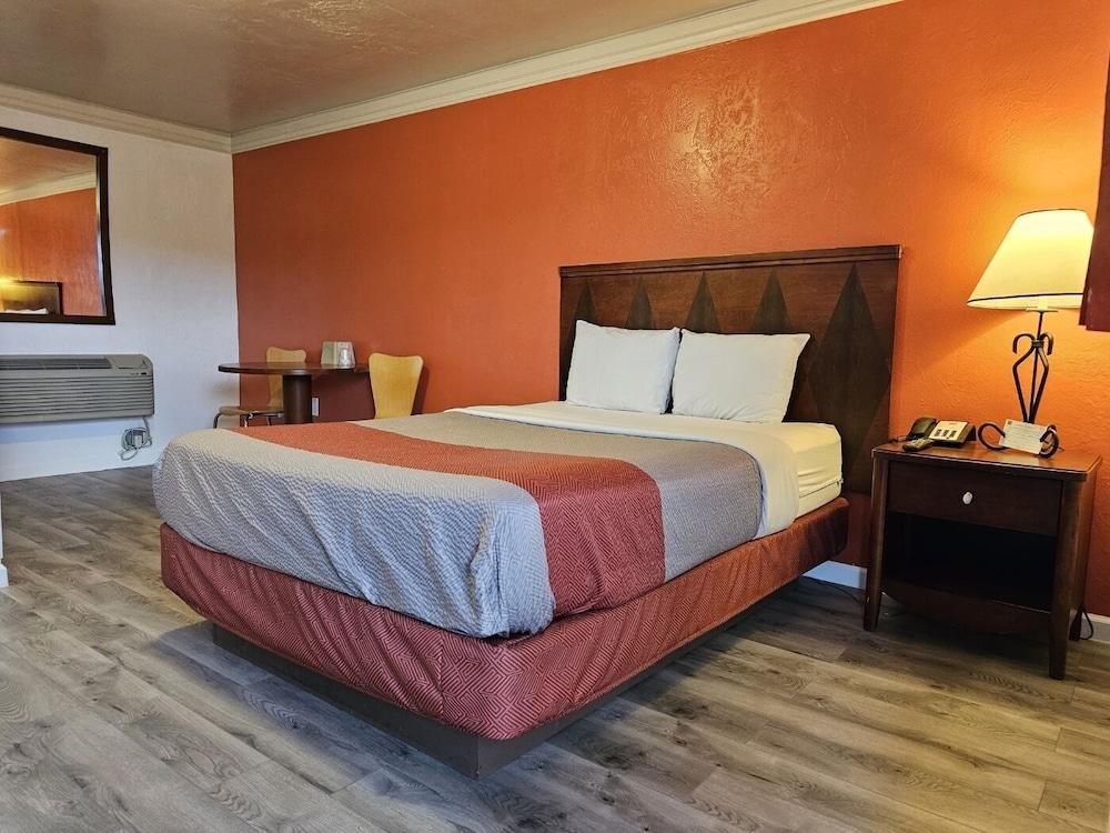 Motel 6 Canon City, CO photo 15