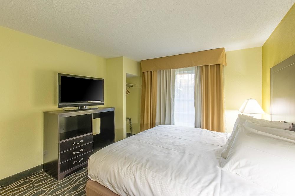 Clarion Inn Columbia Airport photo 45