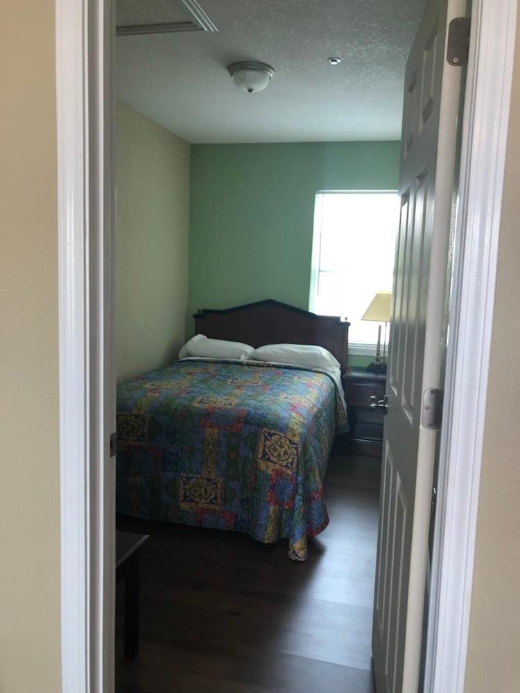 Avon Motel photo 15