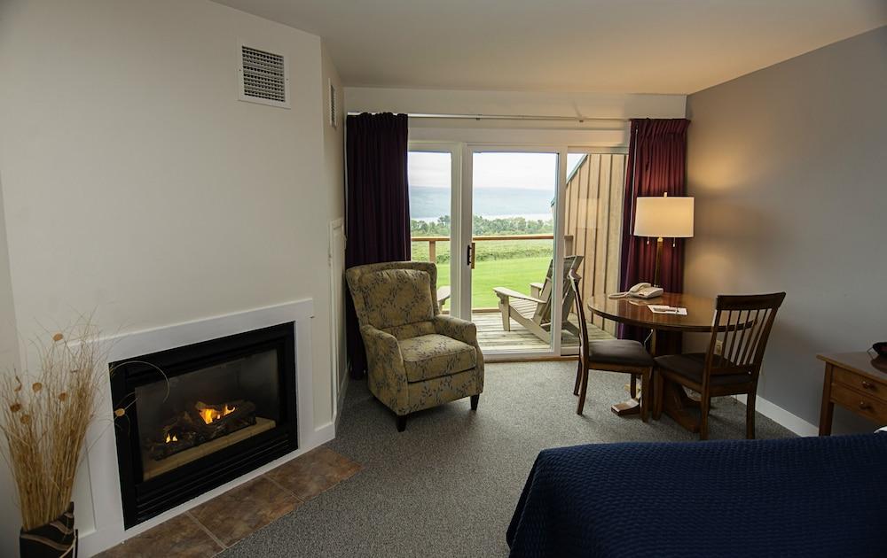 The Inn at Glenora Wine Cellars photo 7