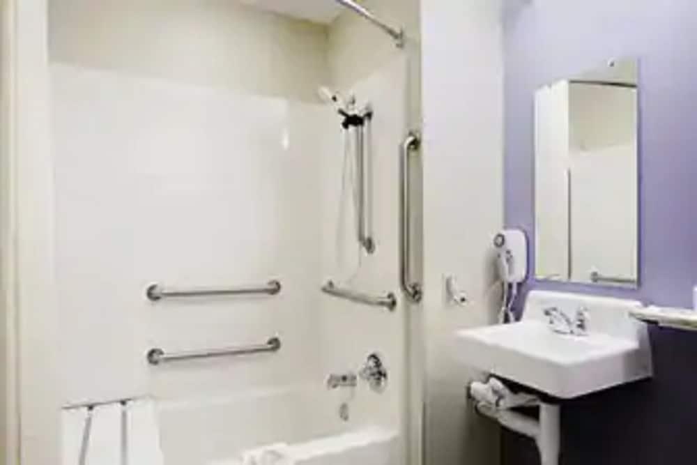 Microtel Inn & Suites by Wyndham Eagle River/Anchorage Area photo 19