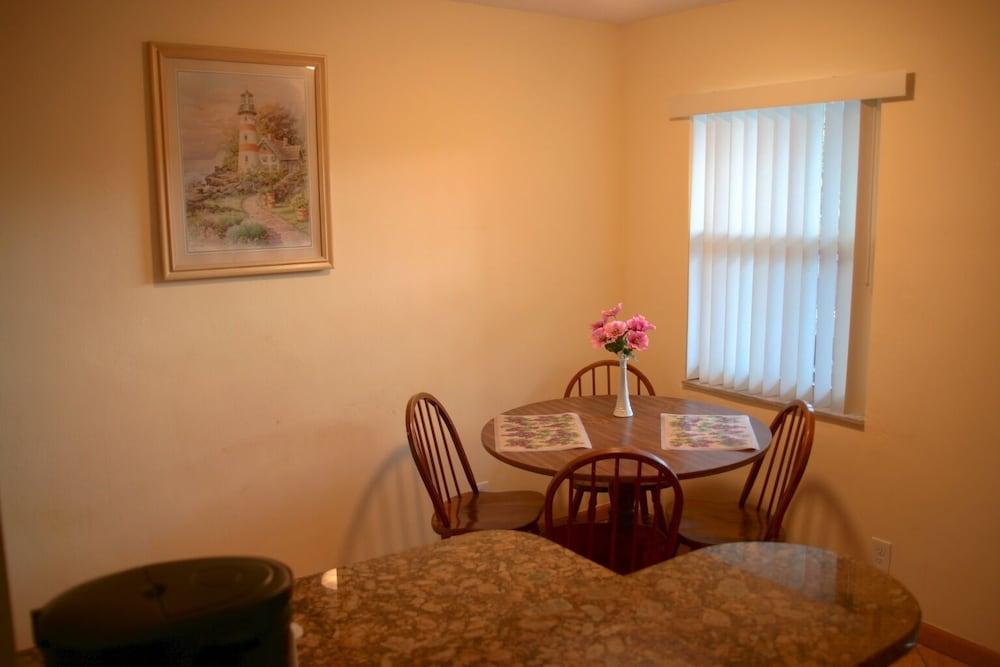 Lago Mar Motel and Apartments photo 37