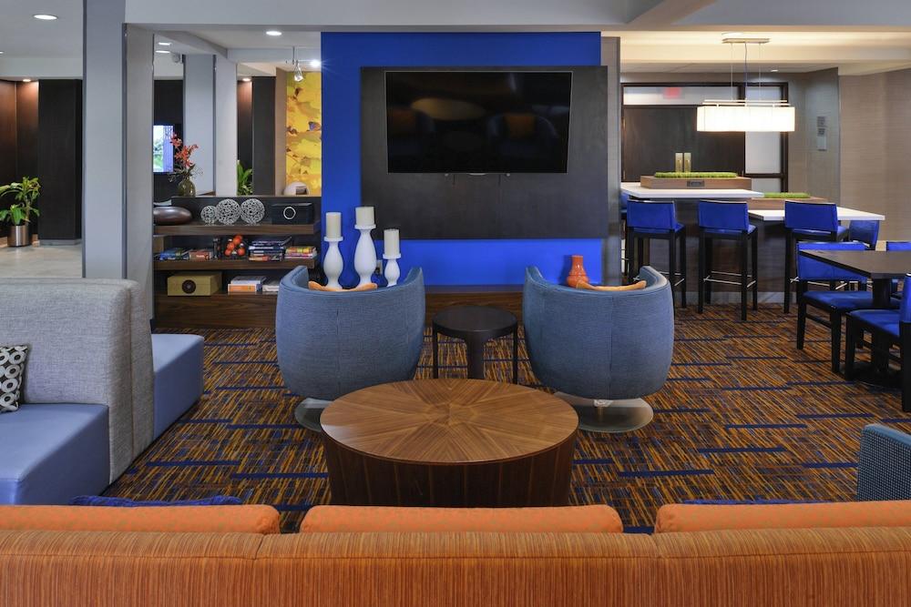 Courtyard Suwanee by Marriott photo 3