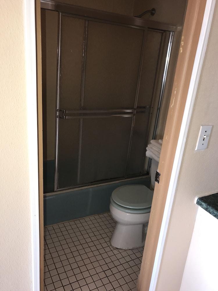 La Fontana Motel photo 11