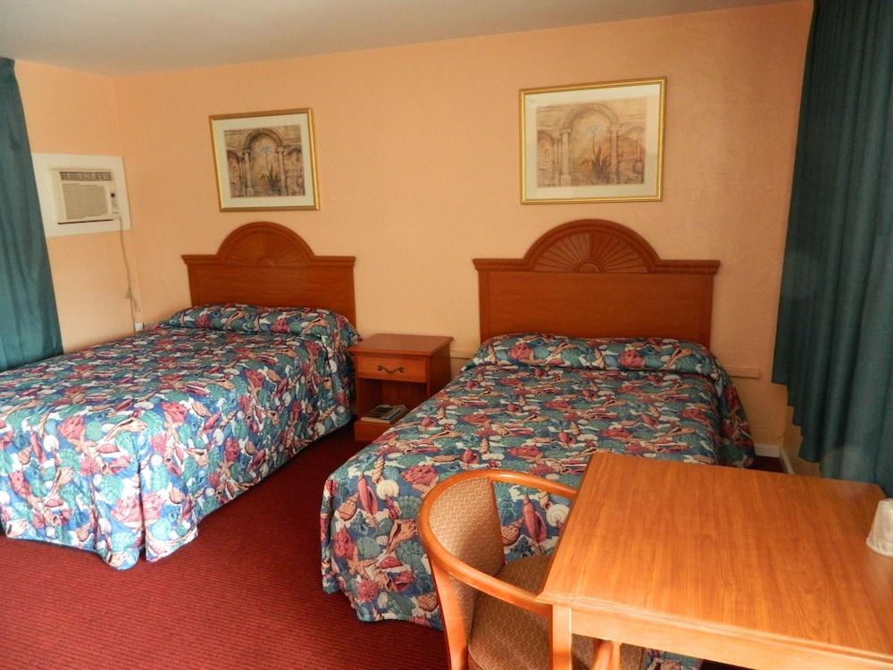 Pilot Motel photo 6