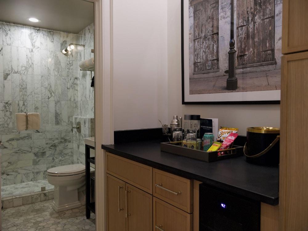 Garden District Hotel photo 18