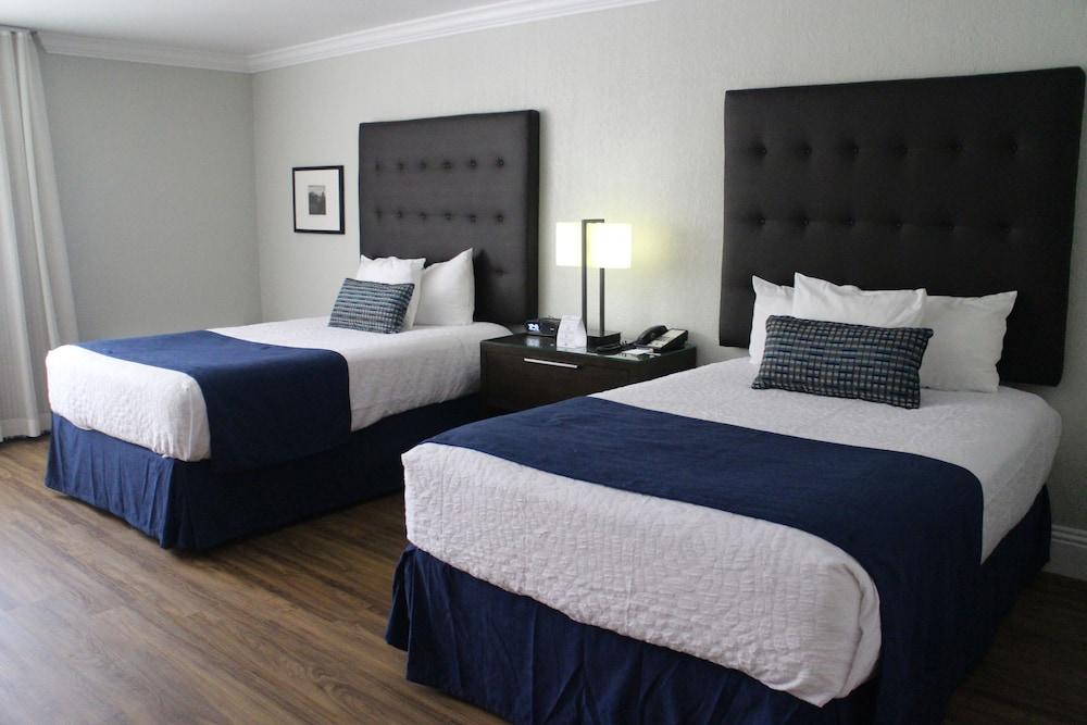 Miami Lakes Hotel photo 28