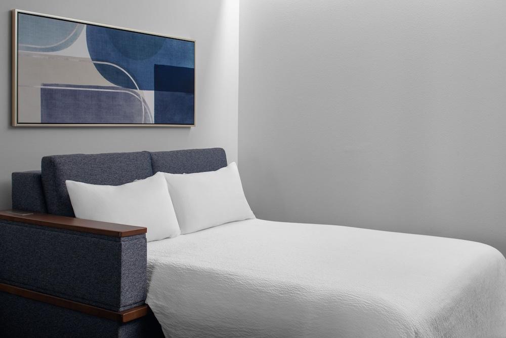 Courtyard by Marriott Myrtle Beach Oceanfront photo 6