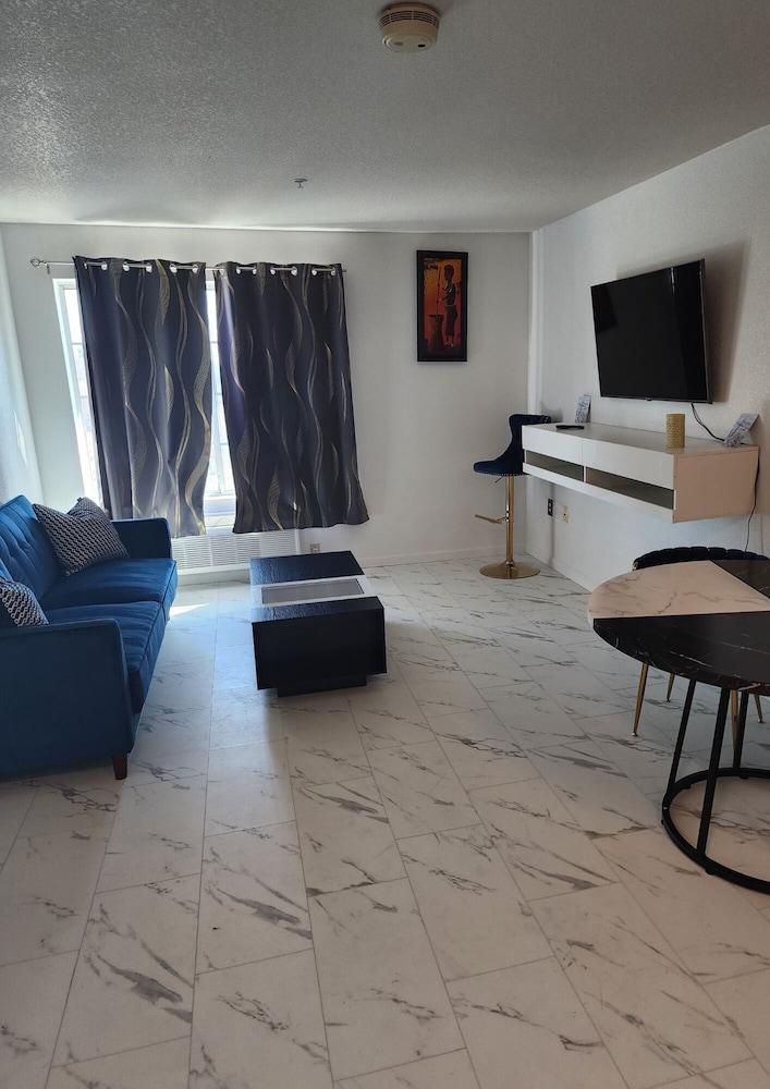 The Enchanted Suites & Residence photo 11