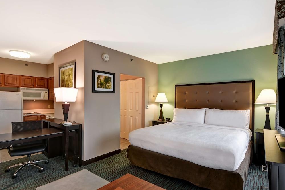 Homewood Suites by Hilton Aurora Naperville photo 5