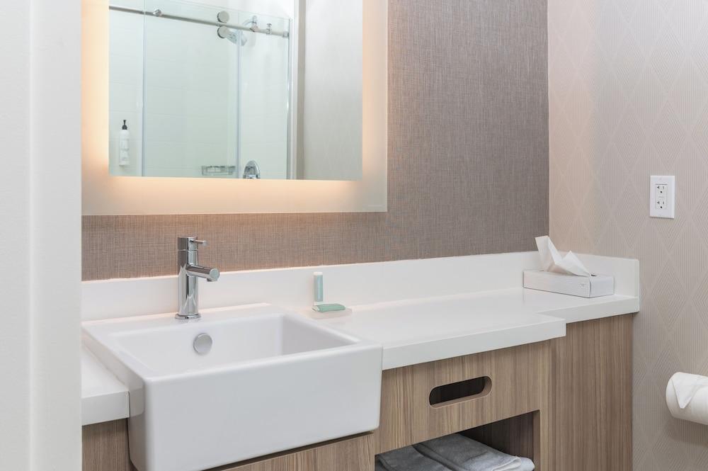 SpringHill Suites by Marriott Freeport Brunswick photo 5