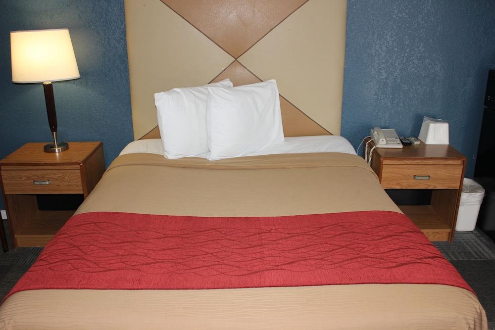 Econo Lodge Oskaloosa photo 49